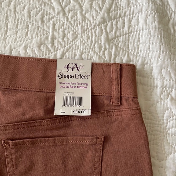 Womens Gloria Vanderbilt Shape Effect Pull On High Rise Capri Pants - Picture 4 of 13